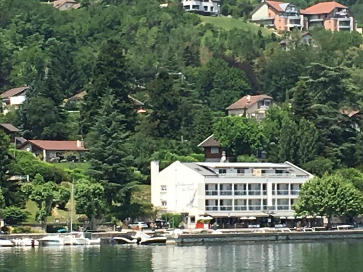 Sur Le Port Apartment